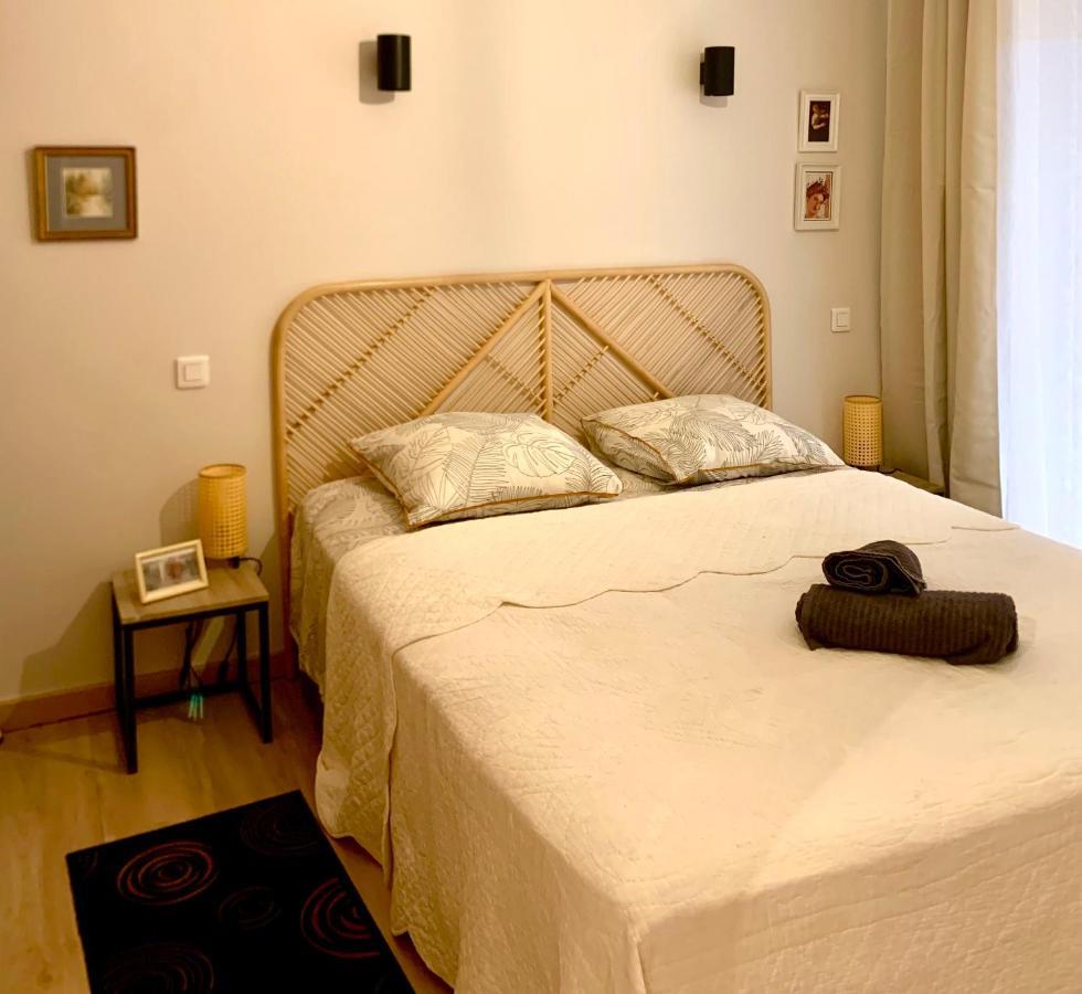 Jolijoliette, Terrasse, Central, Climatise, Wifi , Garage Apartment *